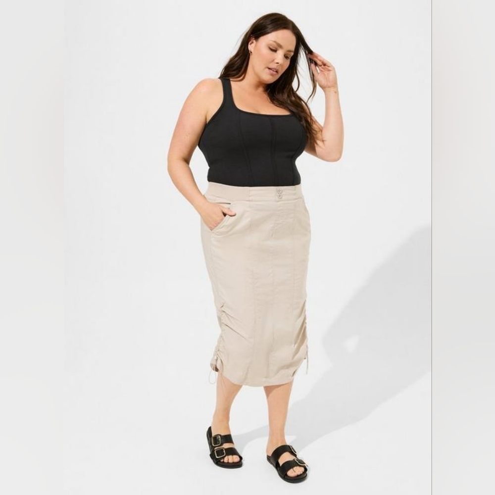 Torrid Adjustable Cargo Skirt Women's Plus Size 3X NWT